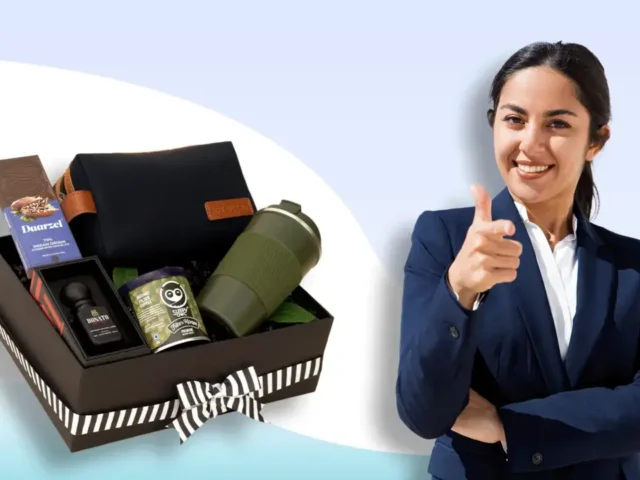 15 Items You Can Include in an Employee Onboarding Kit