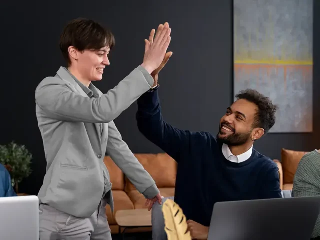 The Role of Instant Recognition in Boosting Employee Retention